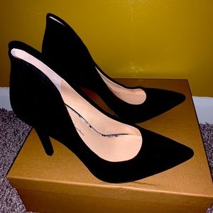 Jessica Simpson Black Pumps